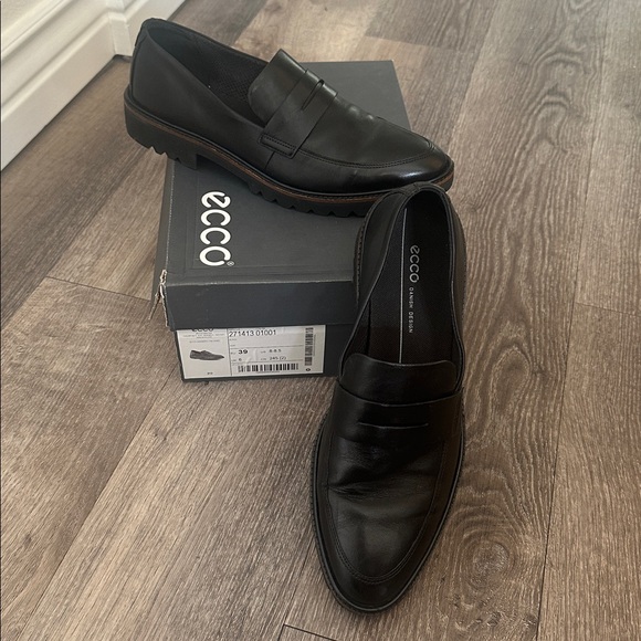 Ecco Modern Penny Loafer - Picture 3 of 8